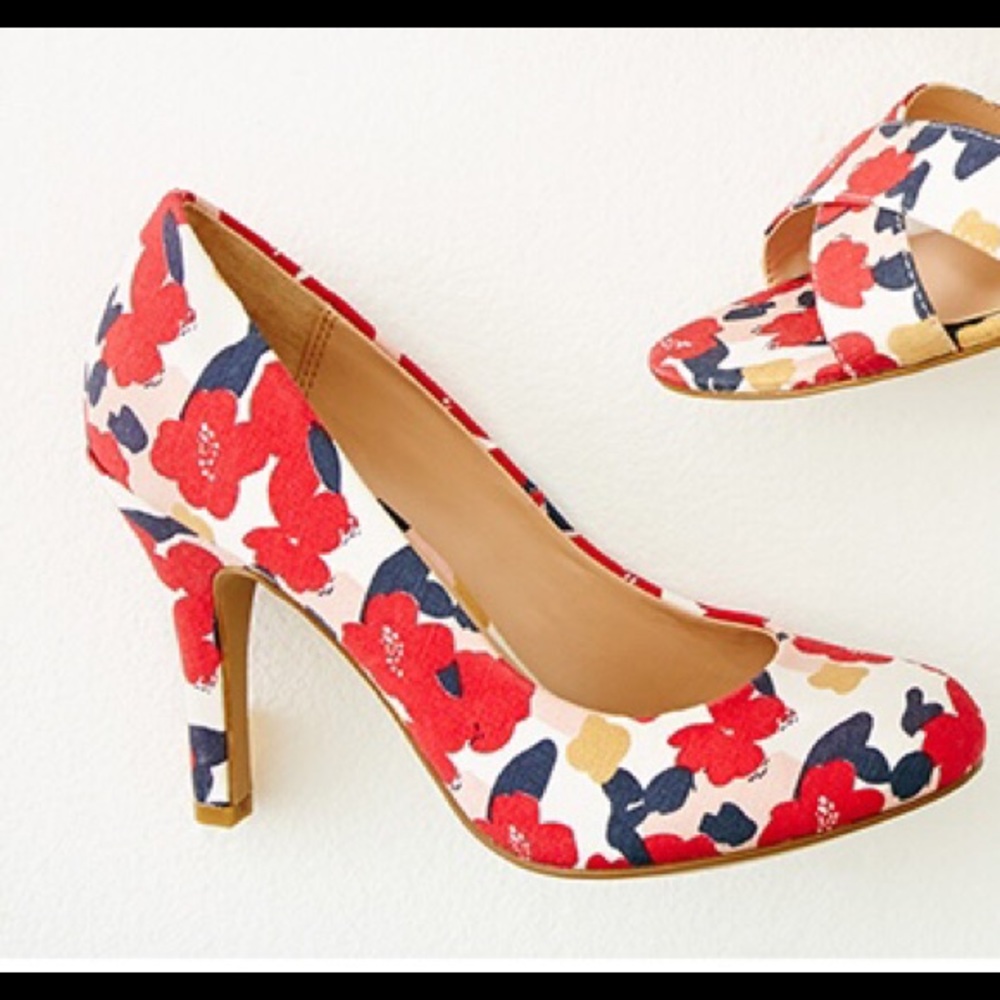 Kelly and Katie Floral Heels size 9